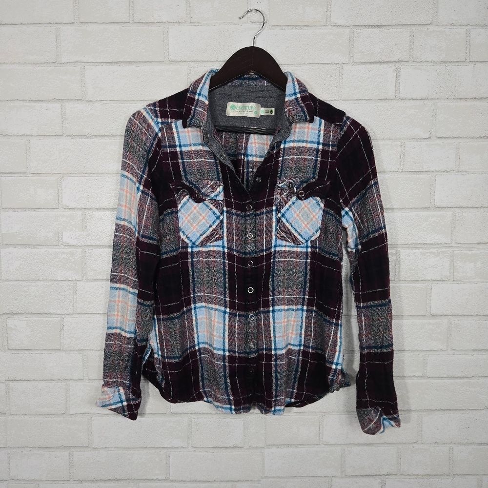 Aventura flannel snap down top